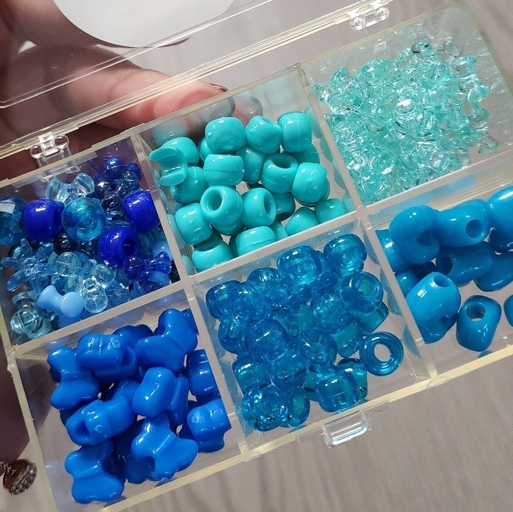 💙 Beadtopia Blue Assorted Beads Acrylic Hearts Butterfly Round NWT Jewelry